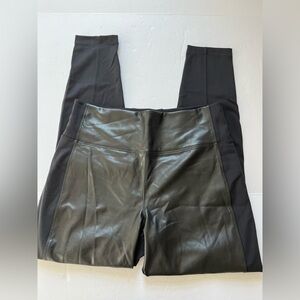 Athleta Delancey Shine Tight Size Large Black